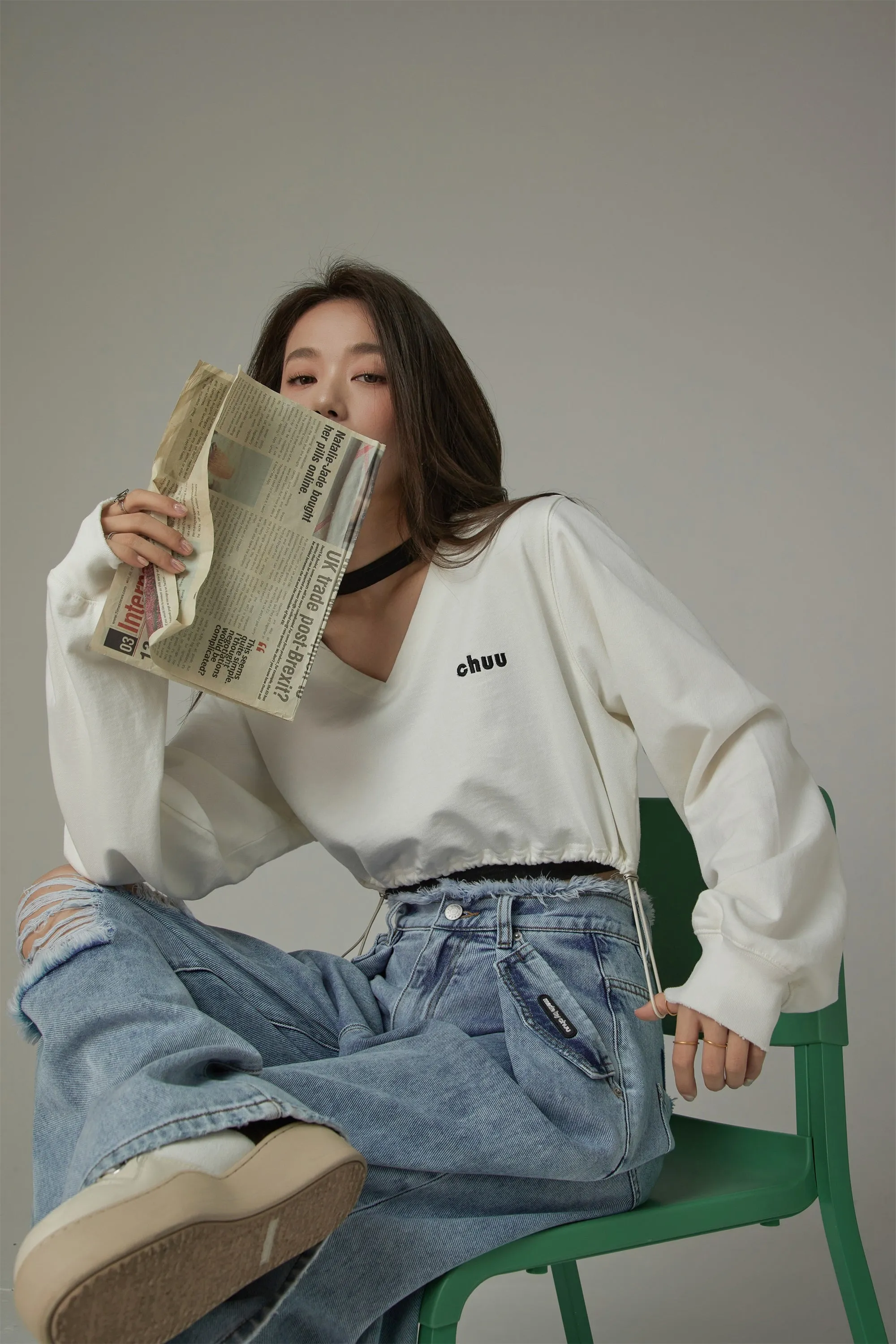 V-Neck Cropped Sweatshirt